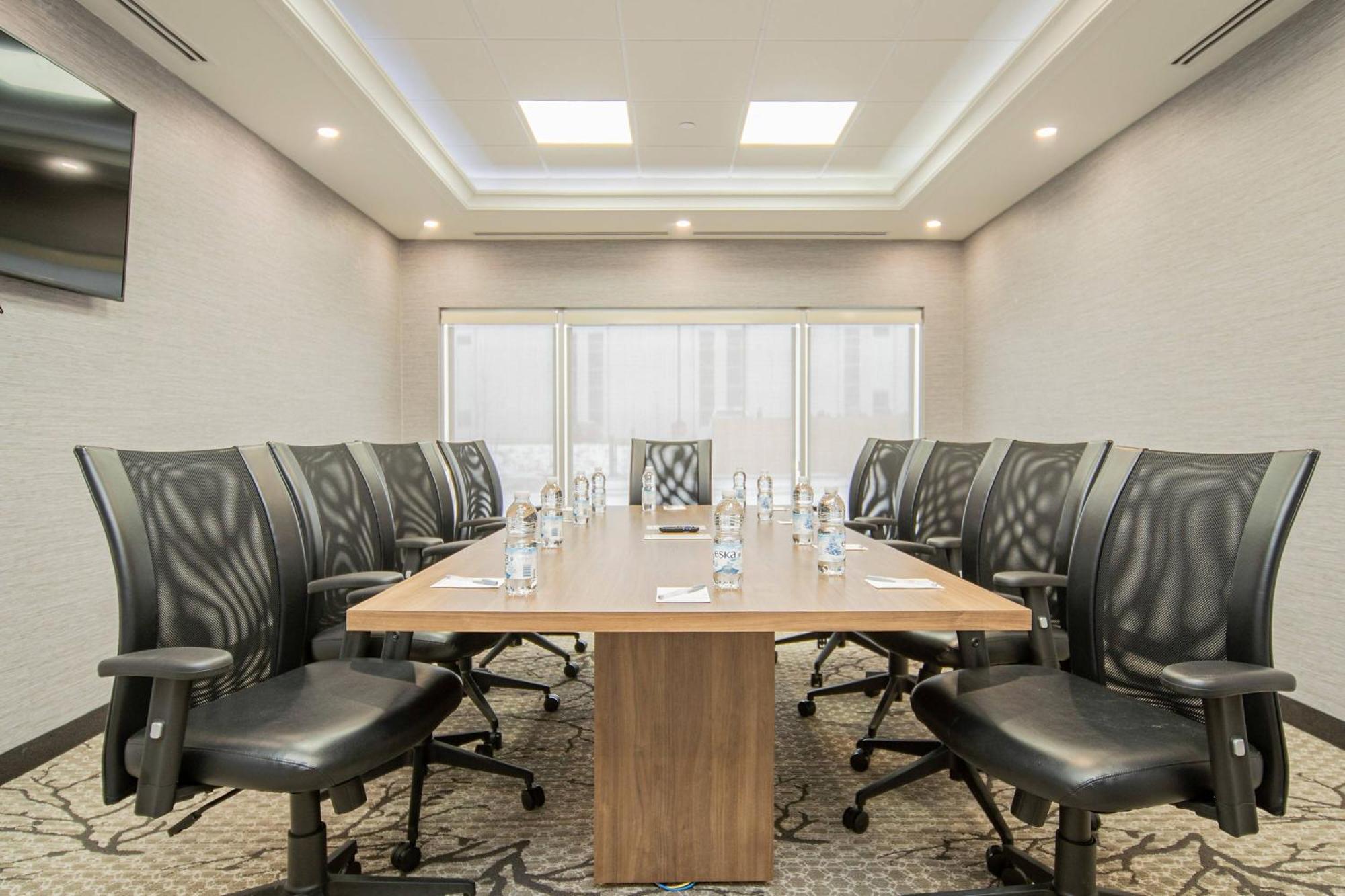 Towneplace Suites By Marriott Brantford And Conference Centre Dış mekan fotoğraf